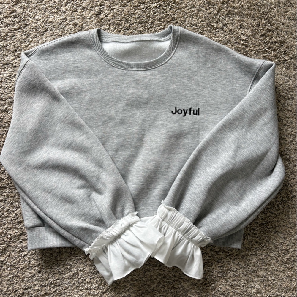 Gray and White Sweater with Ruffled Cuffs